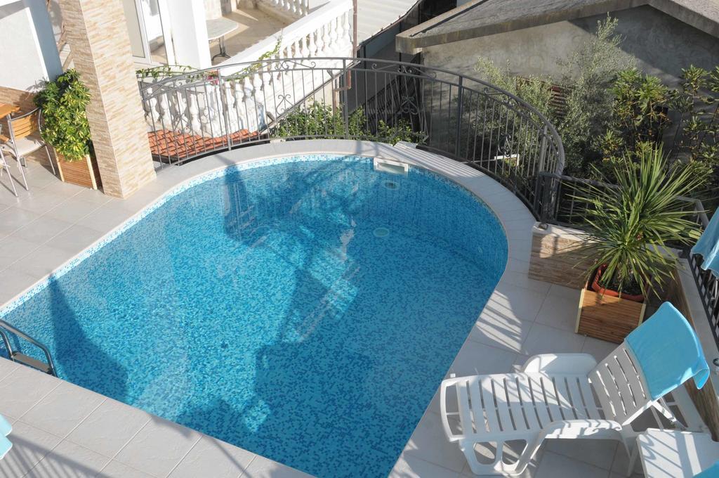 Apartments Leut سفيتي ستيفان المظهر الخارجي الصورة